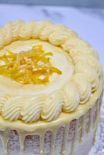 Load image into Gallery viewer, Lemon drip cake
