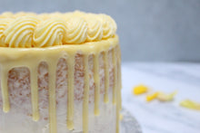 Load image into Gallery viewer, Lemon drip cake
